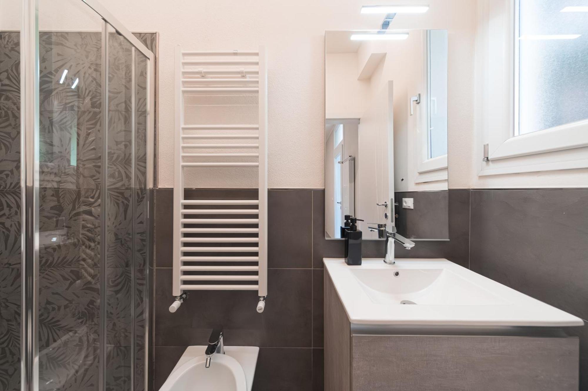 Dall'Arca Suites Bologna Station - Center - Fiera Εξωτερικό φωτογραφία