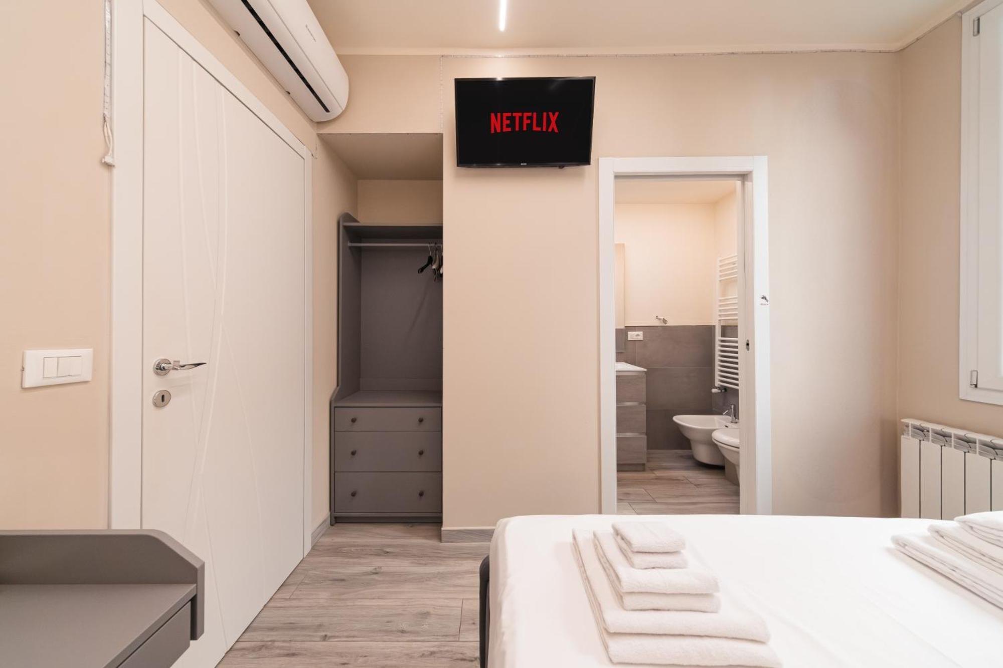 Dall'Arca Suites Bologna Station - Center - Fiera Εξωτερικό φωτογραφία